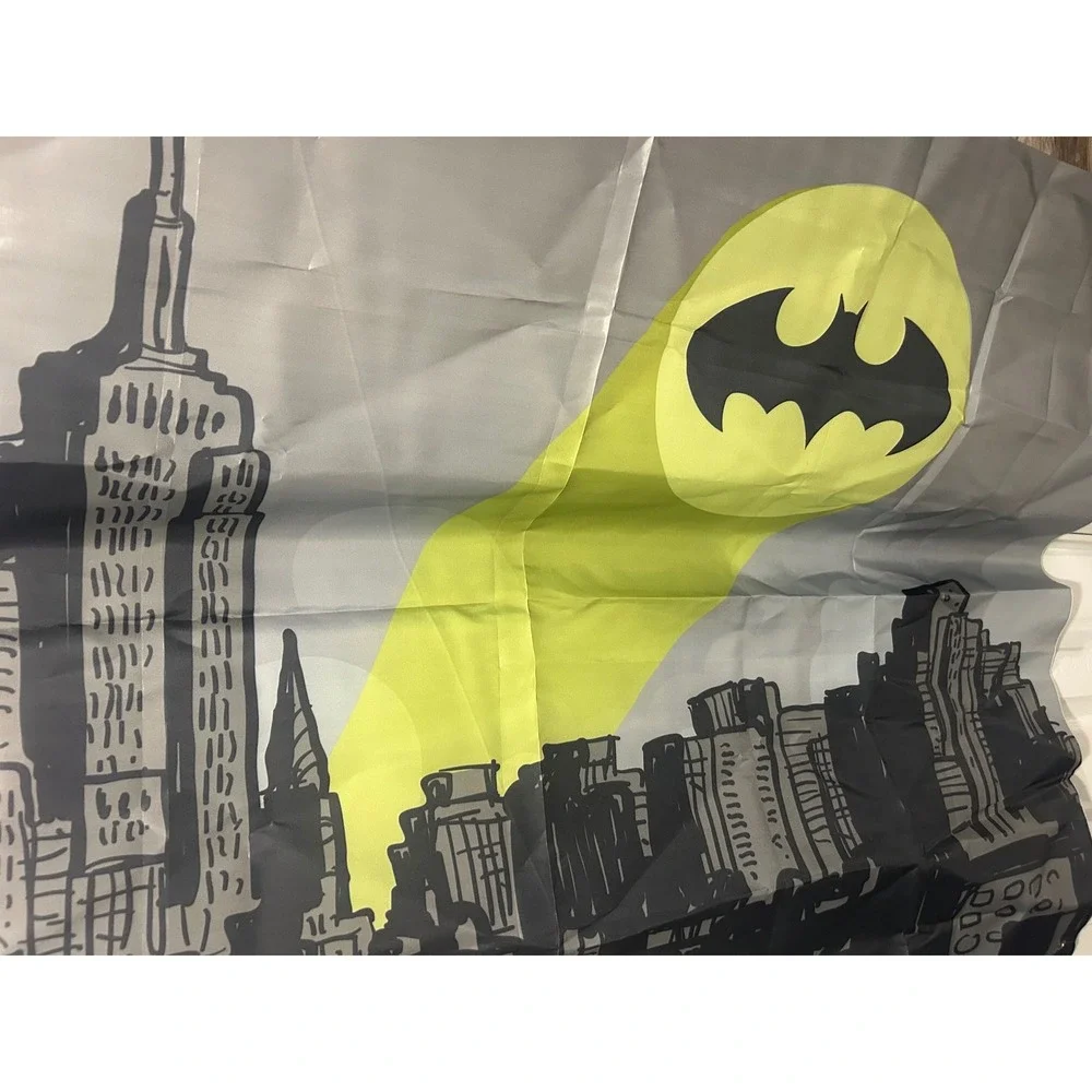 DC Comics Batman Gotham City Bat-Signal Wall Tapestry Flag Graphic Decor